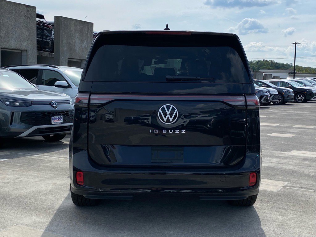 New 2025 Volkswagen ID. Buzz Pro S image 4