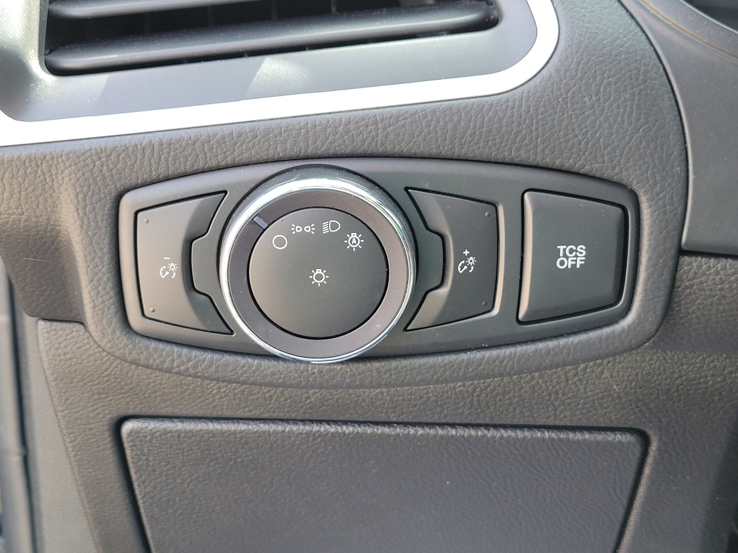 Used 2022 Ford Edge SEL AWD/4WD image 20