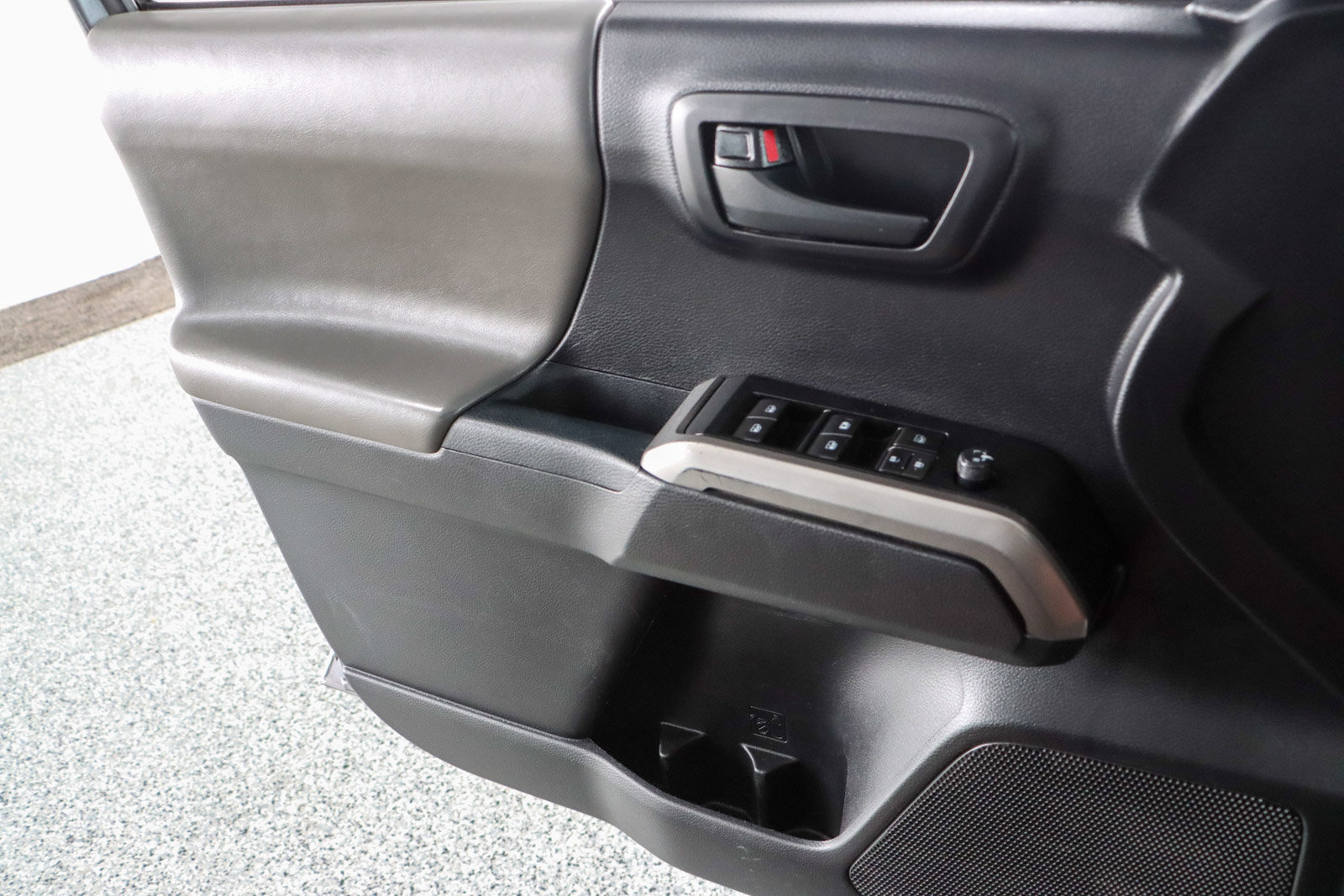 Used 2021 Toyota Tacoma SR5 image 22