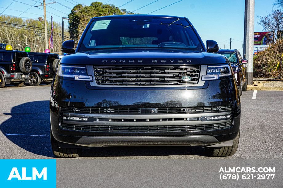 Used 2025 Land Rover Range Rover SE image 9