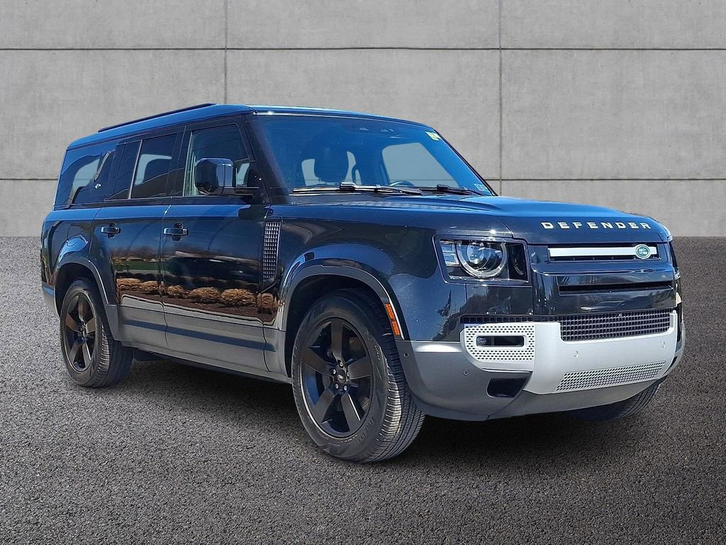 Certified 2023 Land Rover Defender 130 SE image 3