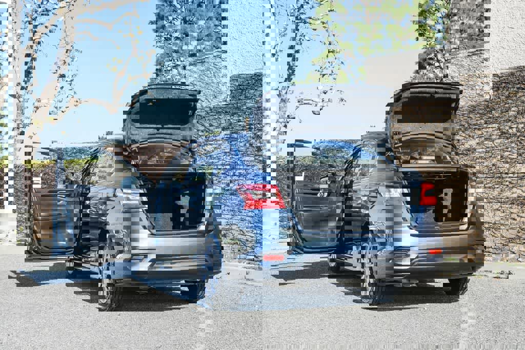 Used 2016 Nissan Sentra SV image 26