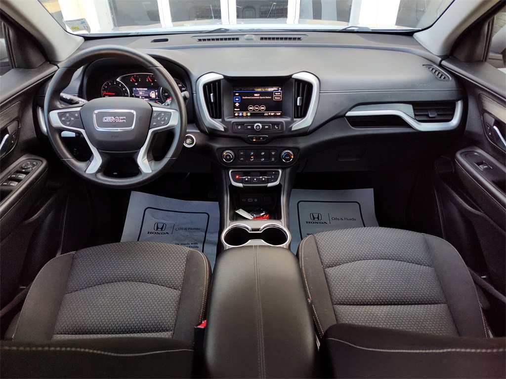 Used 2022 GMC Terrain SLE image 30