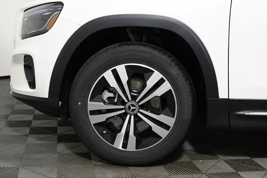 Certified 2025 Mercedes-Benz GLB 250 4MATIC image 11