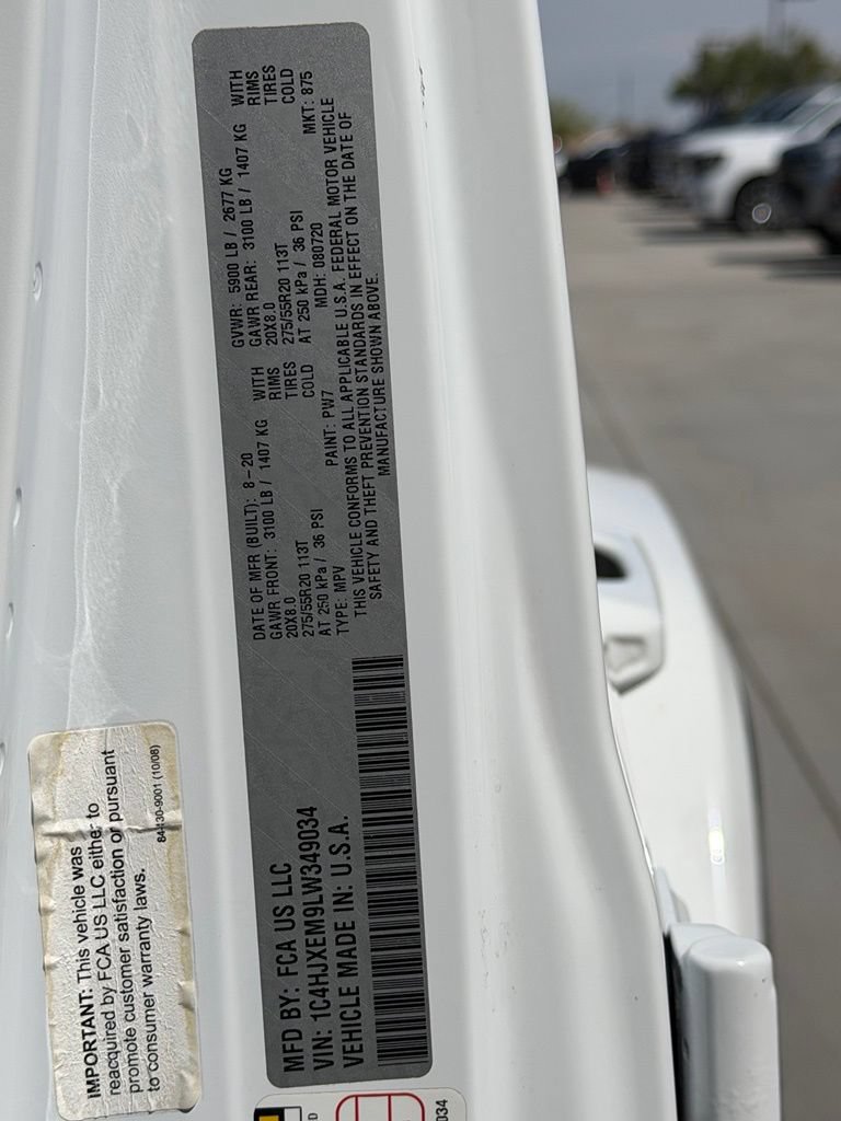 Used 2020 Jeep Wrangler Unlimited Sahara AWD/4WD image 38