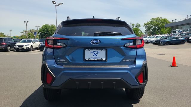 Used 2024 Subaru Crosstrek 2.0i Premium AWD/4WD image 7