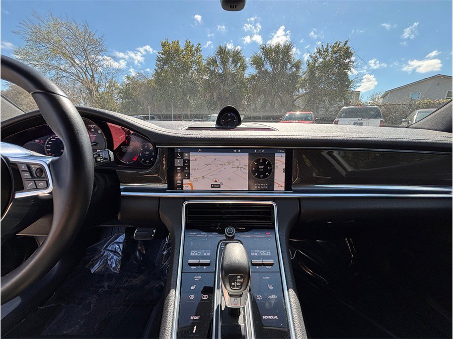 Used 2017 Porsche Panamera 4S AWD/4WD image 11