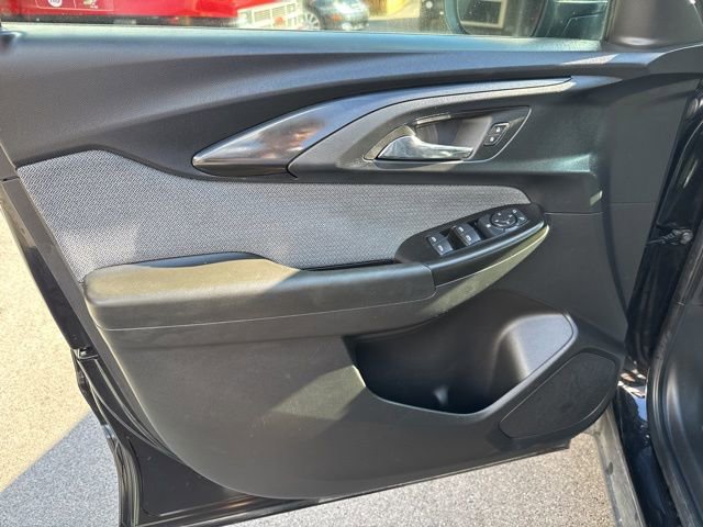 Used 2023 Chevrolet TrailBlazer LT w/ Convenience Package image 12