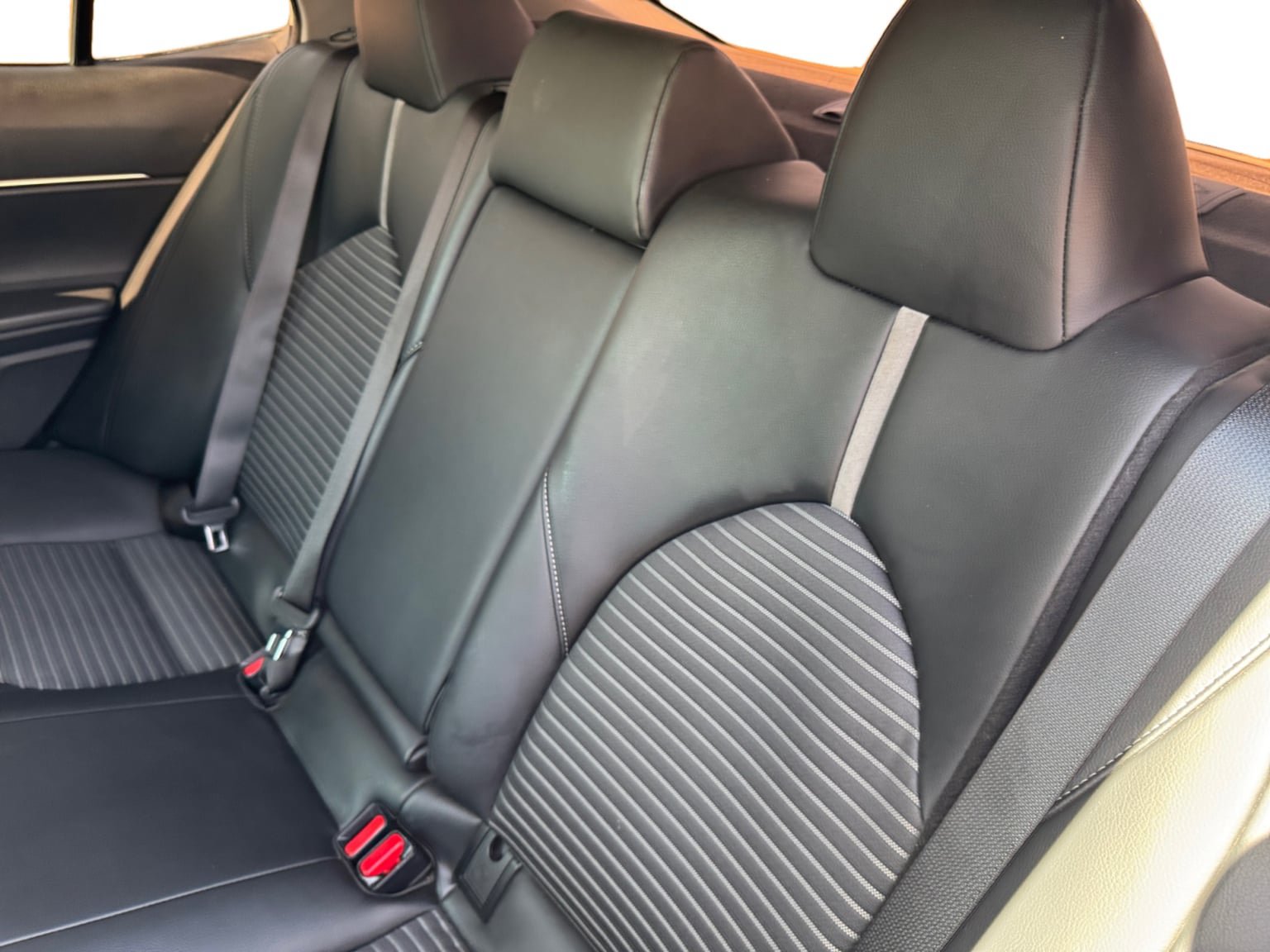 Used 2024 Toyota Camry SE w/ Convenience Package FWD image 16