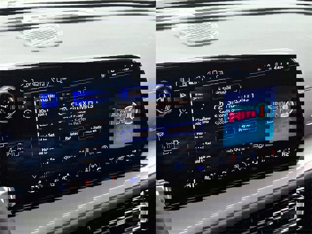 New 2025 Chevrolet Traverse LT w/ Enhanced Driving Package image 13