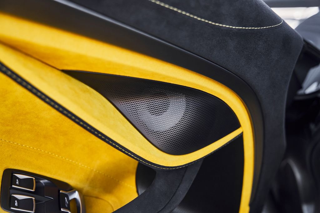 Used 2026 McLaren 750S Spider image 37