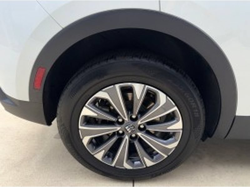 Used 2024 Buick Envision Preferred AWD/4WD image 13