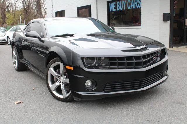 Used 2011 Chevrolet Camaro SS w/ RS Package image 2