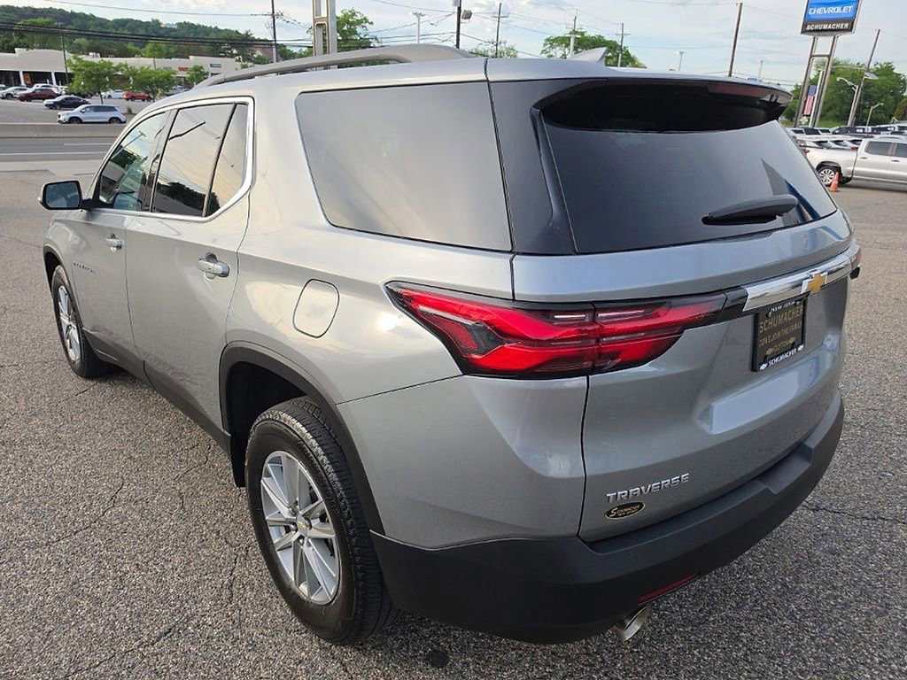 Used 2023 Chevrolet Traverse LT AWD/4WD image 5
