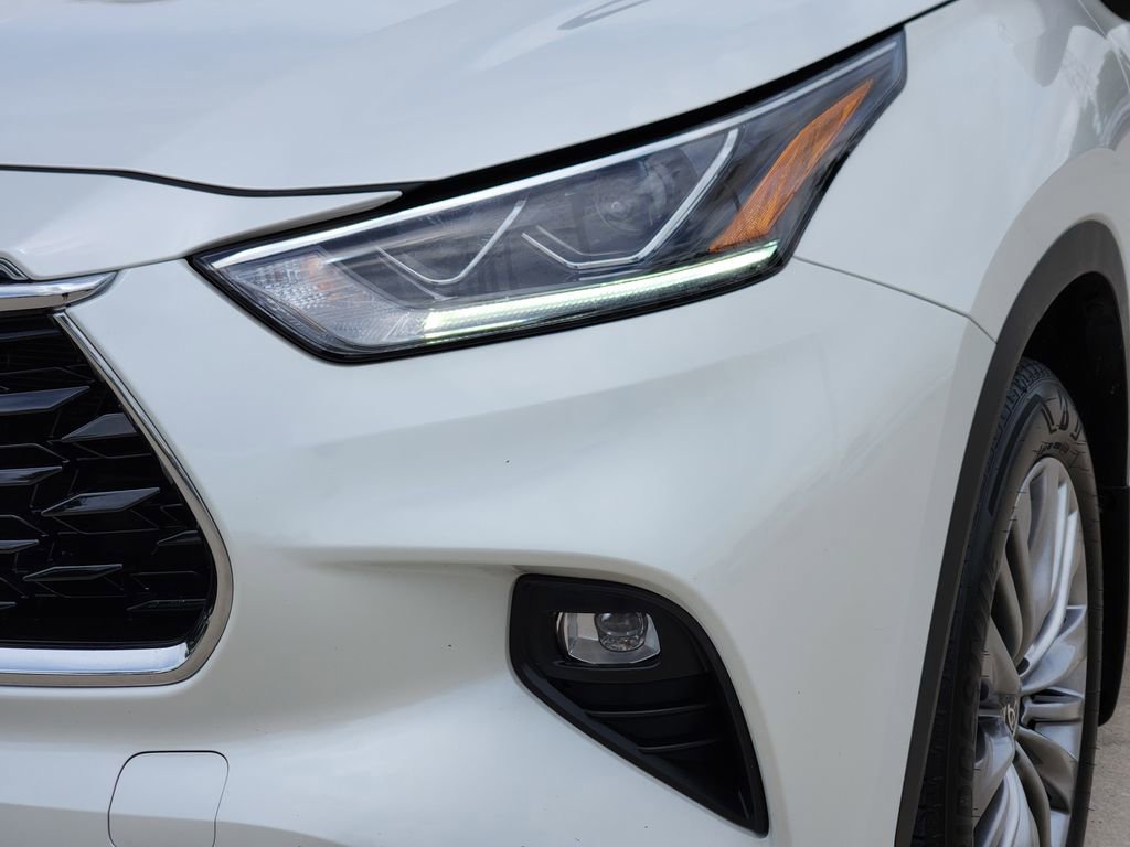 Used 2020 Toyota Highlander Platinum AWD/4WD image 10