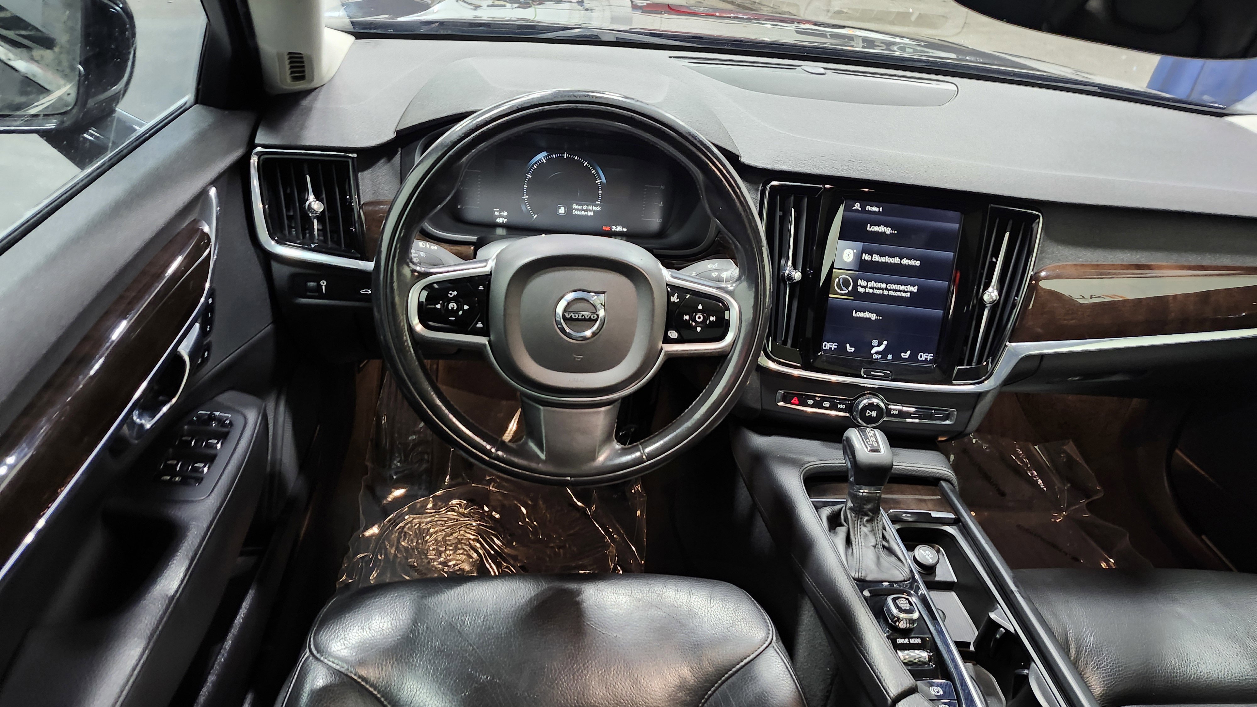 Used 2018 Volvo S90 T5 Momentum w/ Protection Package image 26