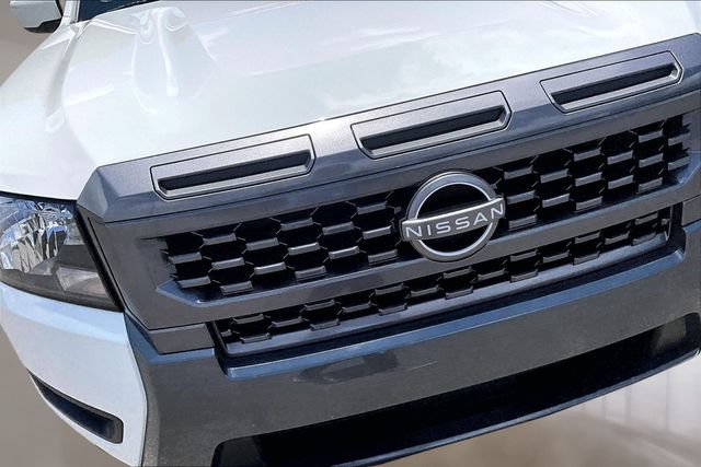 Used 2025 Nissan Frontier SV RWD image 28
