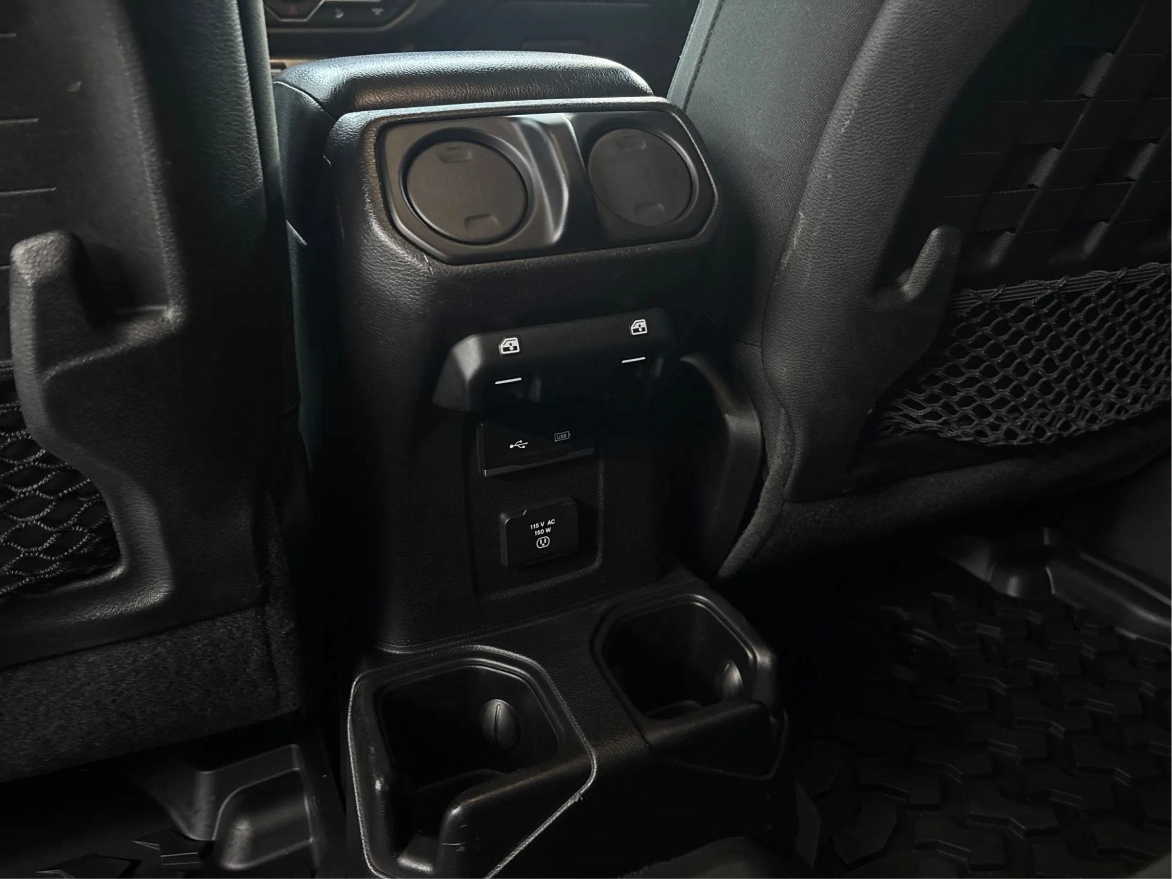 Used 2019 Jeep Wrangler Unlimited Rubicon w/ LED Lighting Group AWD/4WD image 26