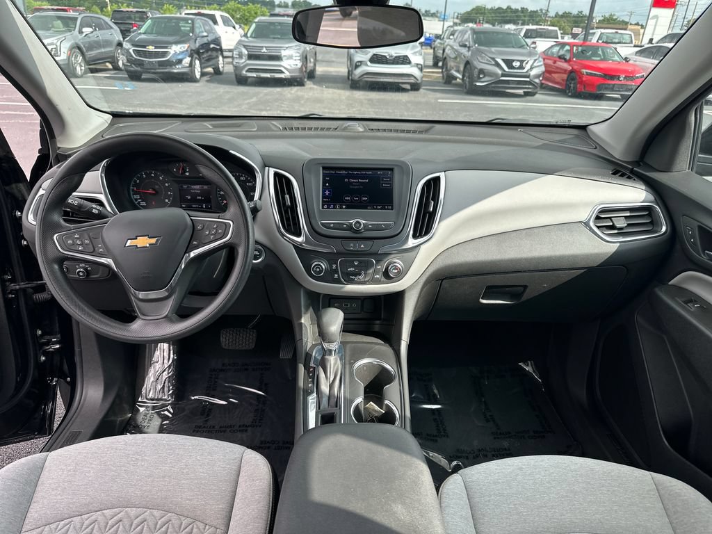 Used 2024 Chevrolet Equinox LS w/ Midnight Edition FWD image 15