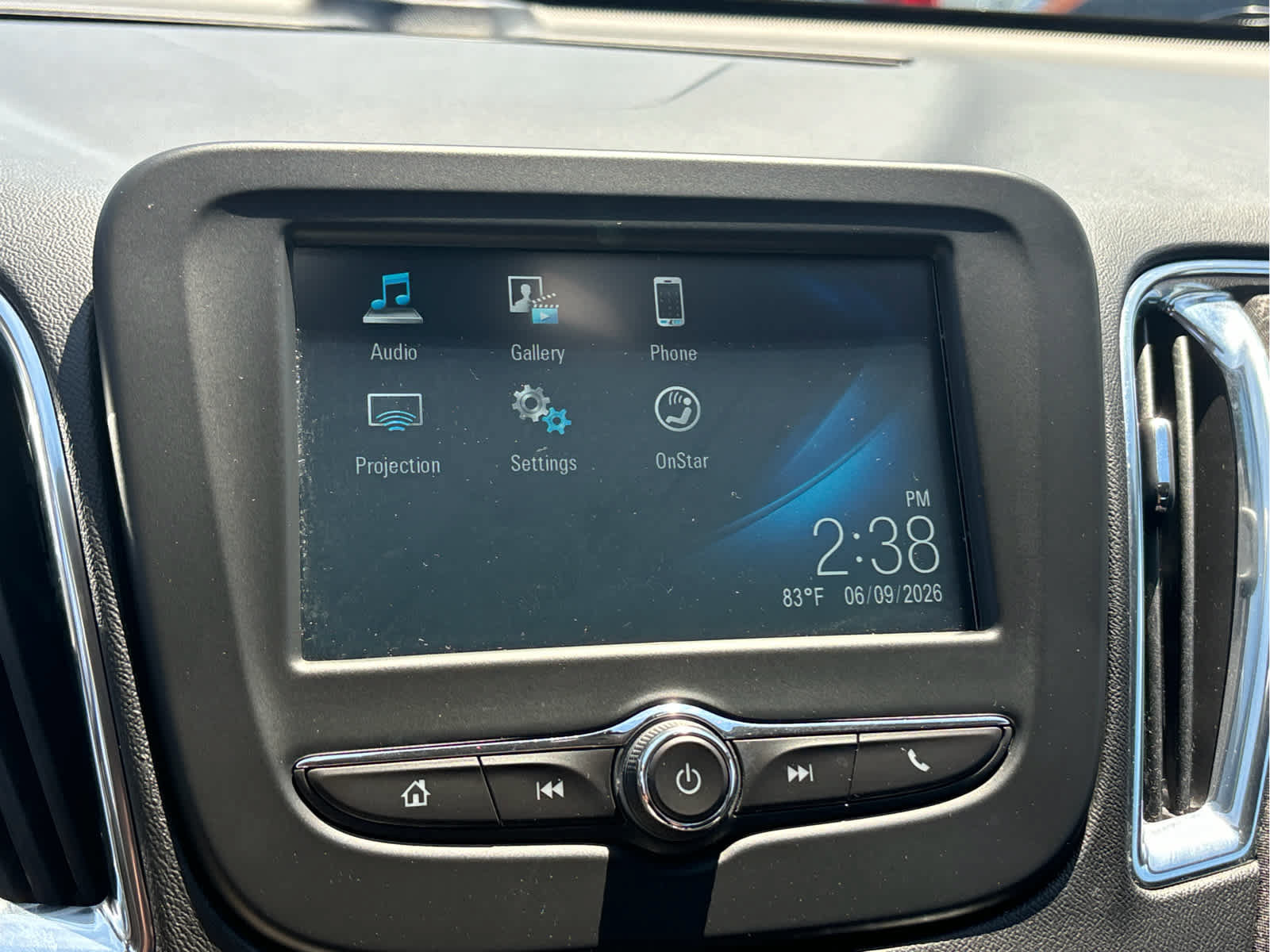 Certified 2018 Chevrolet Malibu LT FWD image 11