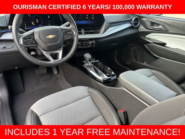 Used 2024 Chevrolet Trax LT w/ Driver Confidence Package FWD image 19