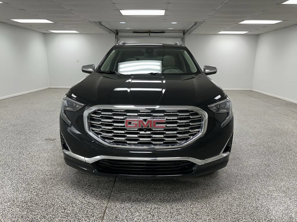 Used 2018 GMC Terrain Denali w/ Advanced Safety Package AWD/4WD image 3