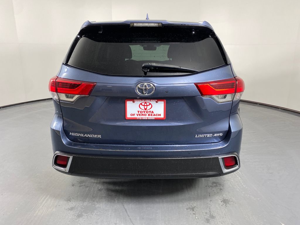 Certified 2019 Toyota Highlander Limited image 5