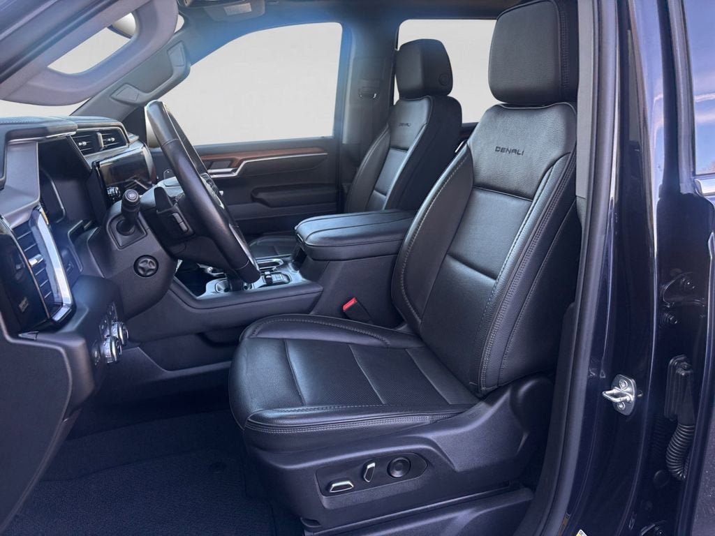 Used 2023 GMC Sierra 1500 Denali AWD/4WD image 10