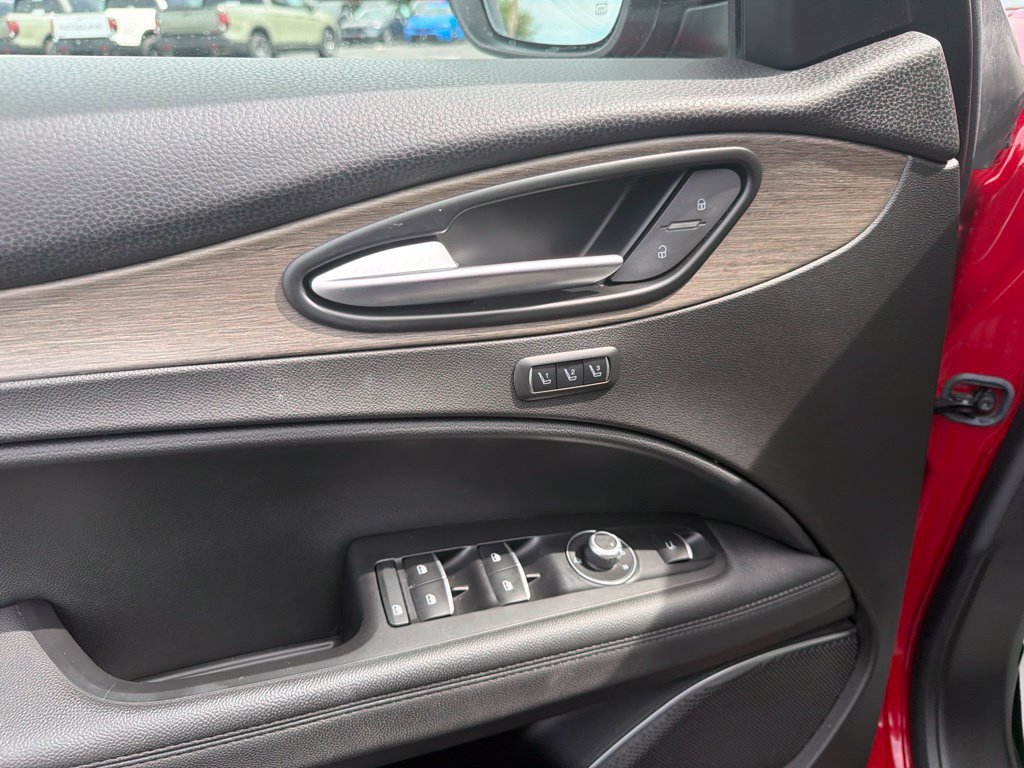 Used 2022 Alfa Romeo Stelvio Ti AWD/4WD image 27