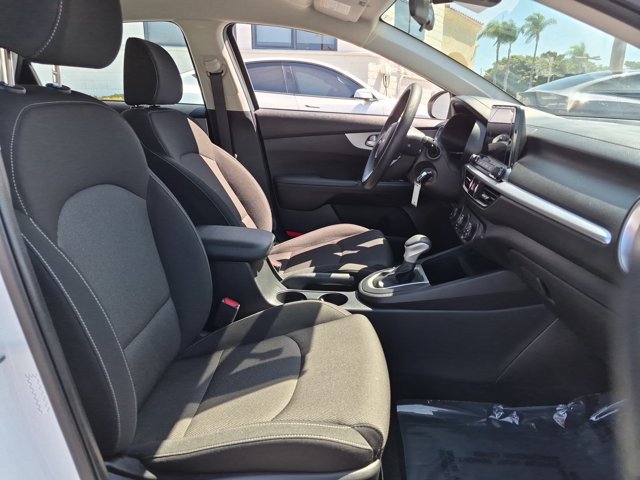 Used 2023 Kia Forte LXS w/ LXS Technology Package FWD image 21