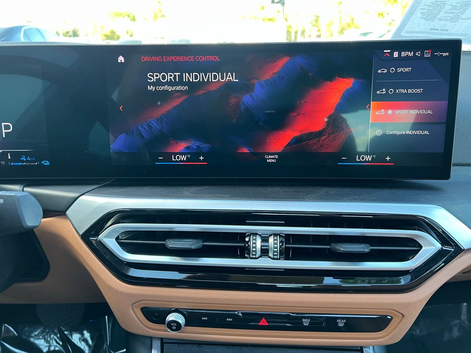 Used 2023 BMW 330e w/ Driving Assistance Package image 40