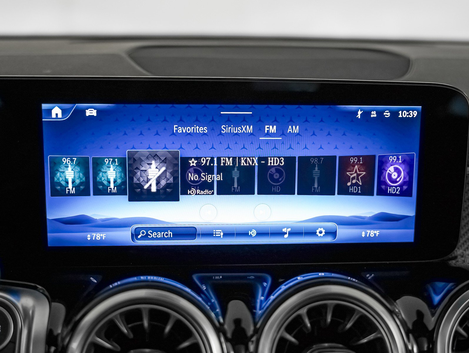 Certified 2024 Mercedes-Benz GLB 250 image 20