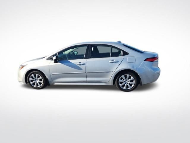 Used 2024 Toyota Corolla LE image 10