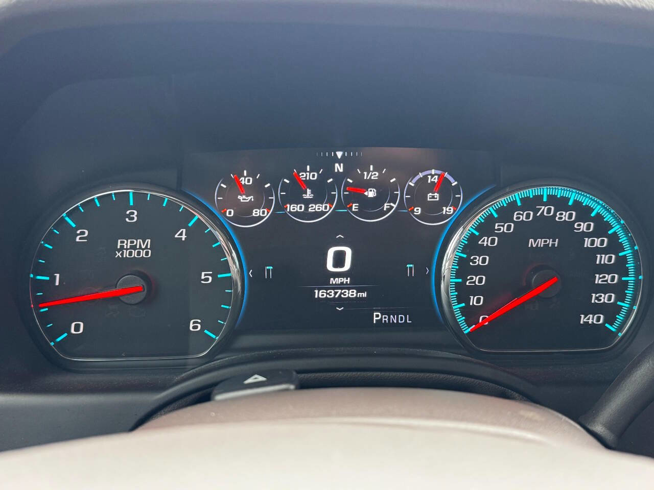 Used 2018 Chevrolet Tahoe Premier AWD/4WD image 15