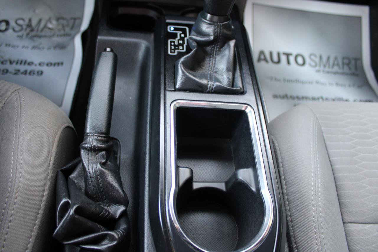 Used 2019 Toyota Tacoma SR image 24