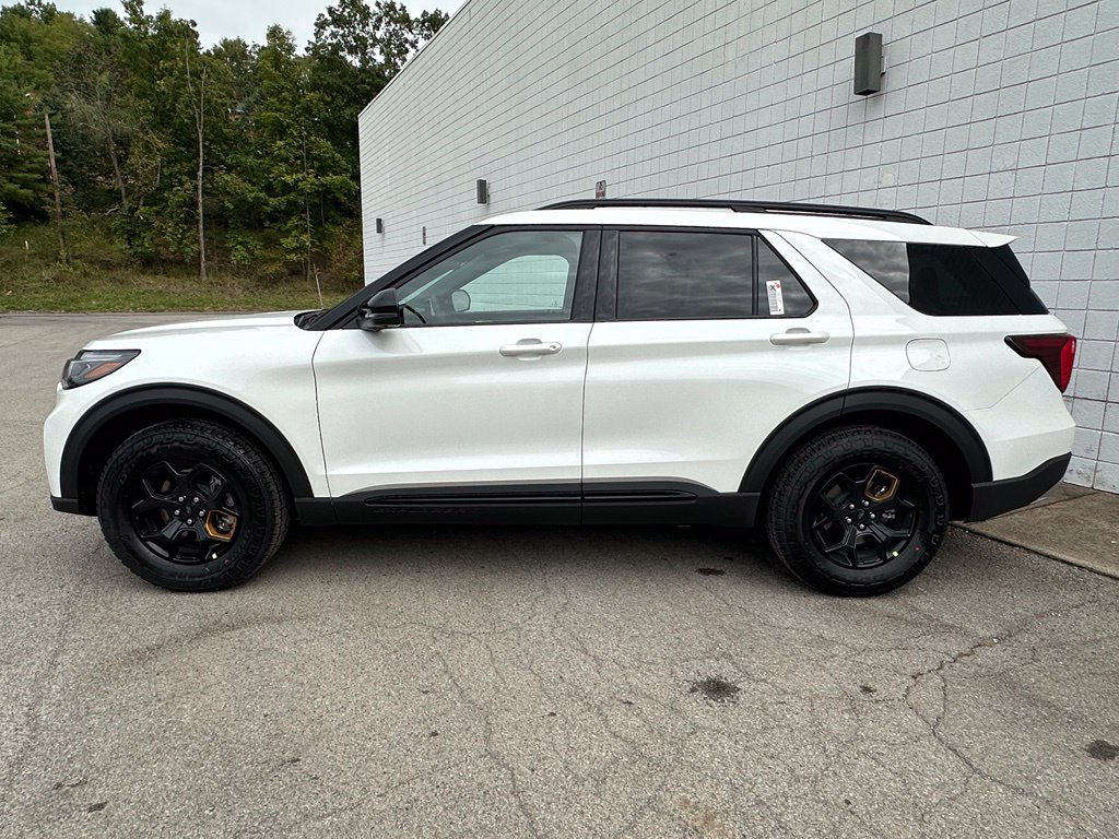 New 2027 Ford Explorer Tremor w/ Tremor Convenience Package AWD/4WD image 2