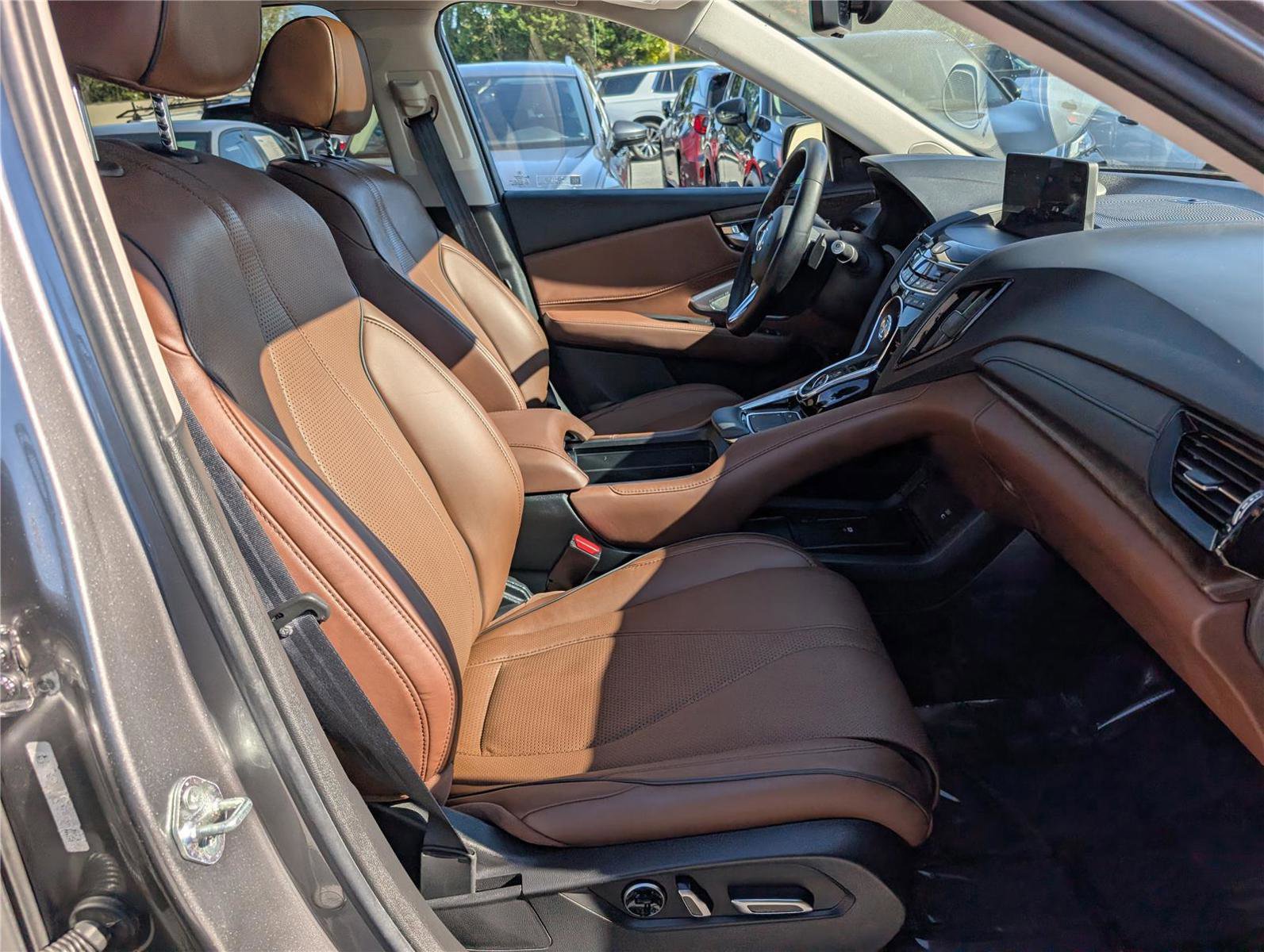 Used 2024 Acura RDX SH-AWD w/ Advance Package image 11