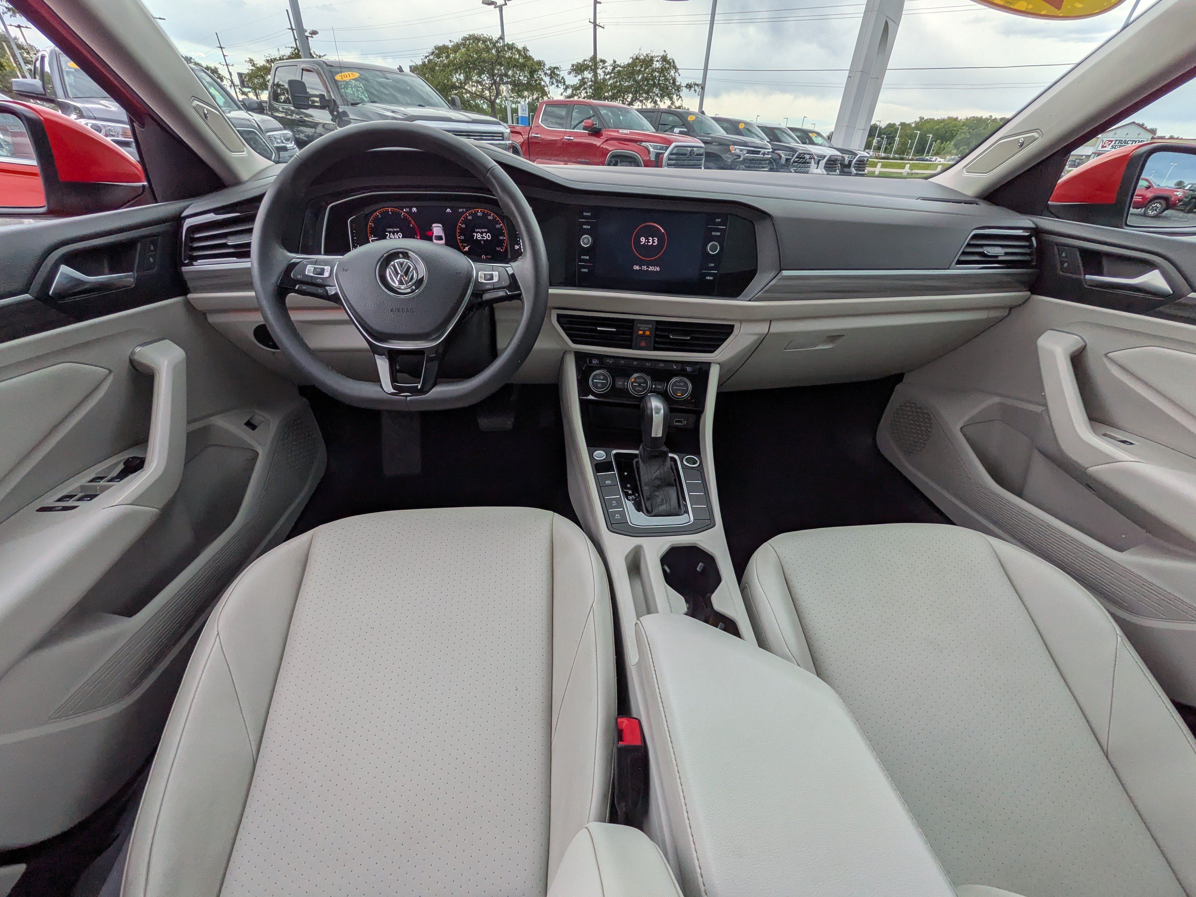 Used 2020 Volkswagen Jetta SEL FWD image 12