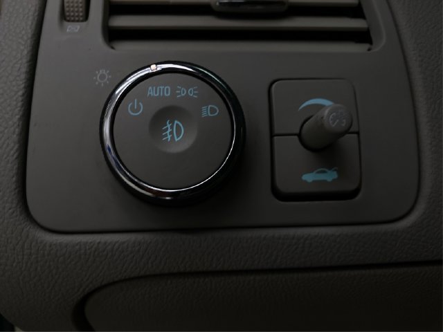 Used 2011 Buick Lucerne CXL FWD image 23