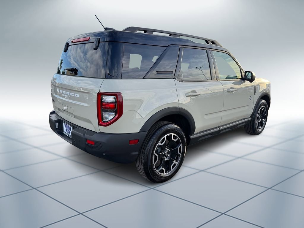 New 2025 Ford Bronco Sport Outer Banks w/ Outer Banks Tech Package+ image 3