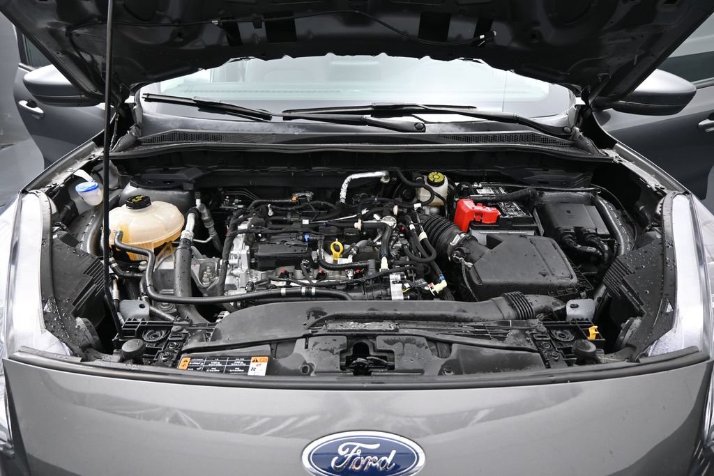 Used 2022 Ford Escape SE w/ SE Sport Appearance Package FWD image 28