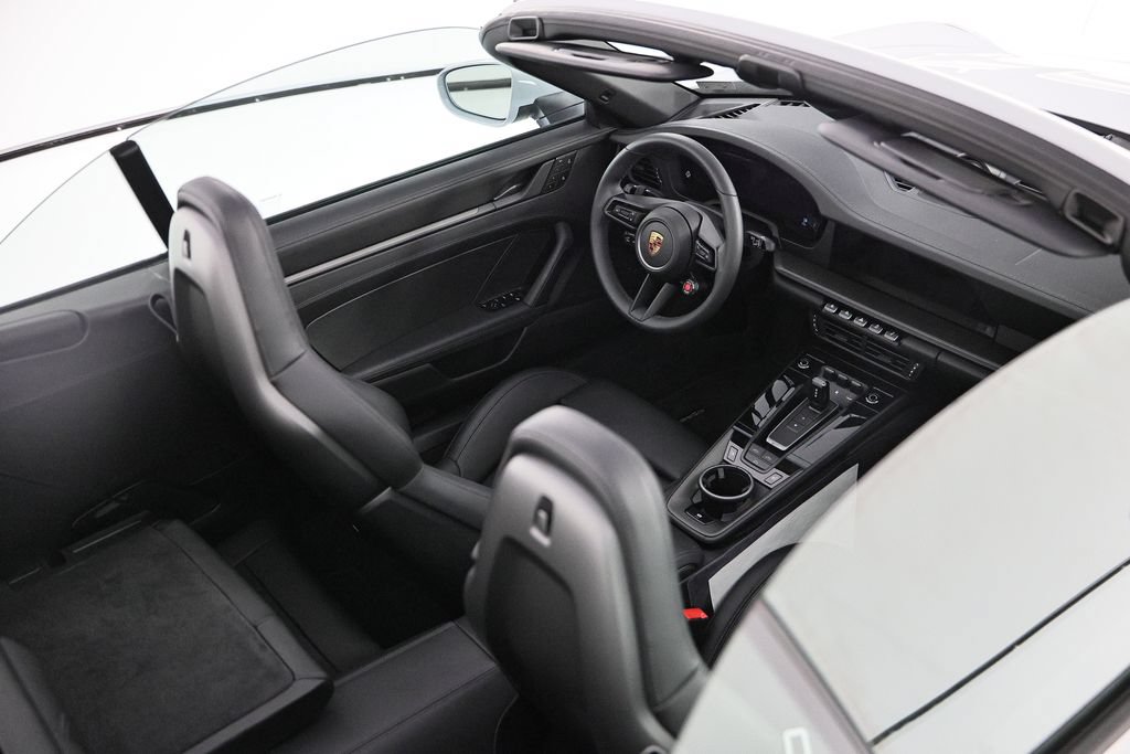 New 2026 Porsche 911 Carrera RWD image 17