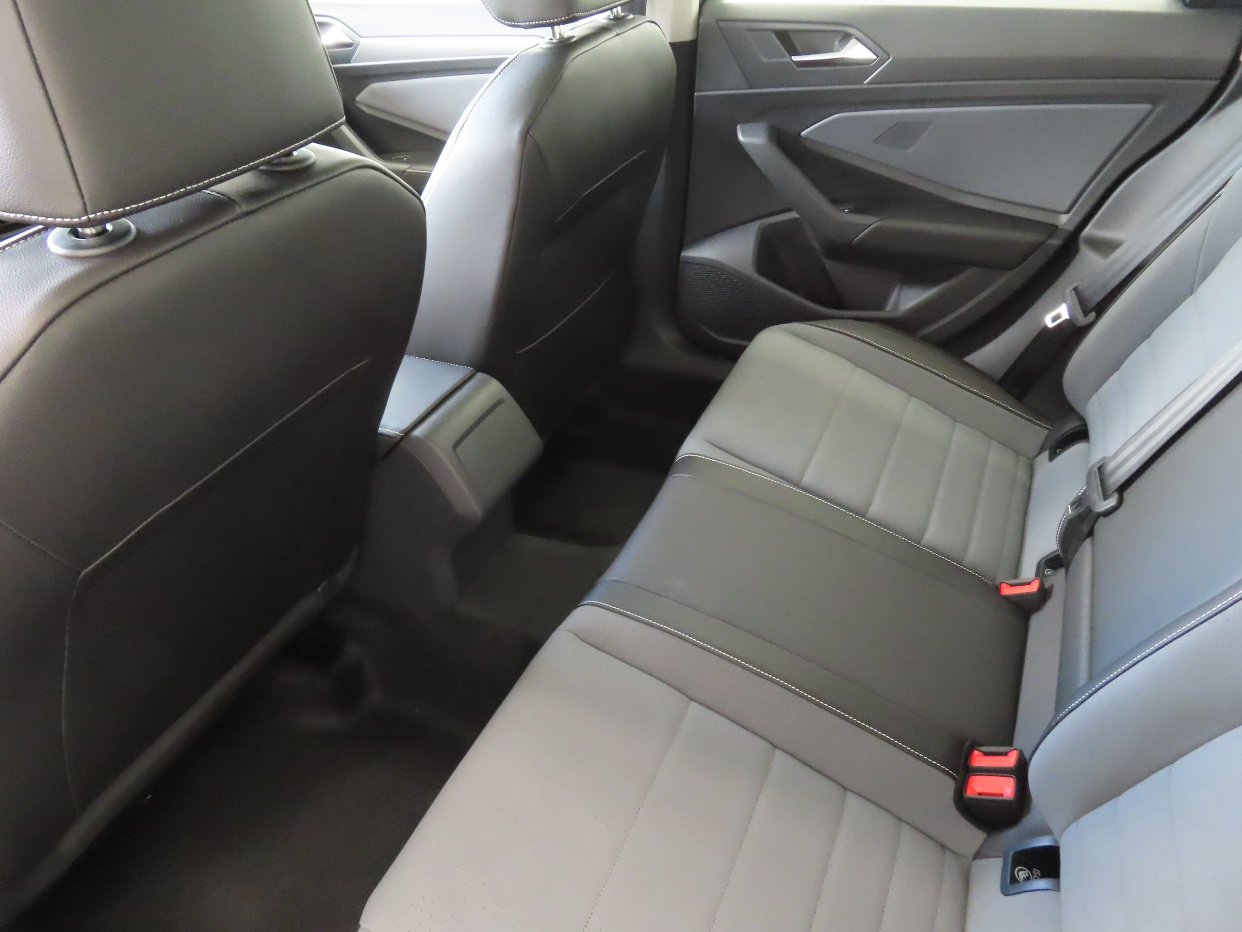 New 2026 Volkswagen Jetta SE FWD image 21