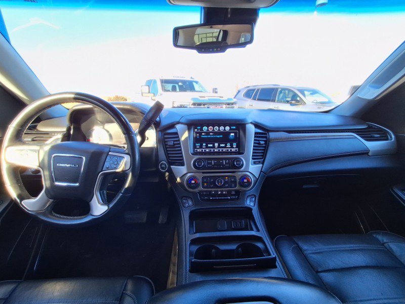 Used 2020 GMC Yukon Denali w/ Denali Ultimate Package image 18