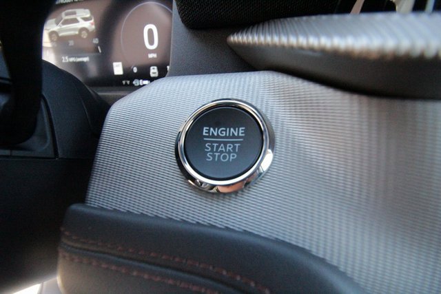 New 2025 Ford Explorer Active w/ Active Comfort Package image 25