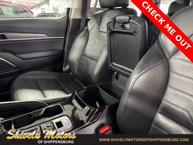 Used 2022 Kia Telluride SX w/ SX Prestige Package image 22