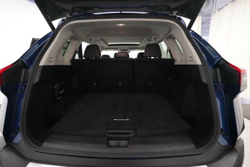 Certified 2023 Nissan Rogue SV w/ SV Premium B Package AWD/4WD image 10