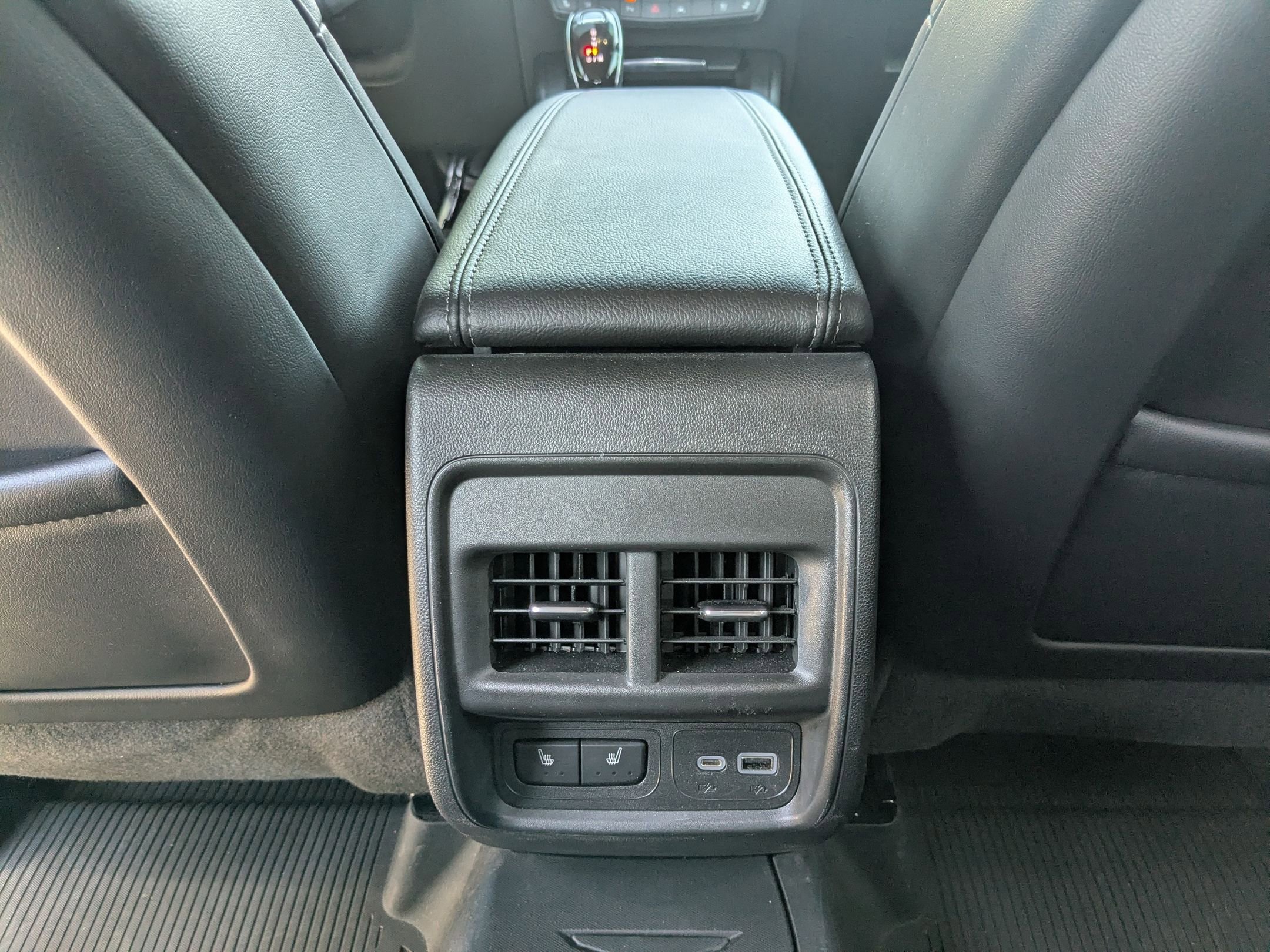 Used 2024 Cadillac XT4 Premium Luxury image 22