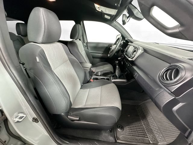 Used 2022 Toyota Tacoma TRD Sport w/ Technology Package AWD/4WD image 22