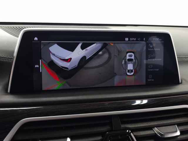 Used 2022 BMW 740i xDrive w/ M Sport Package image 36